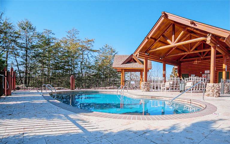In the Heart of Pigeon Forge! Fast WiFi Private Hot Tub Pool Access! — photo 2