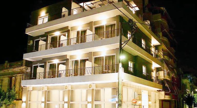 Serviced apartment with patio in Piraeus