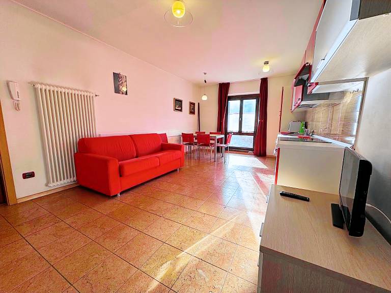 Rental apartment with garden — photo 4