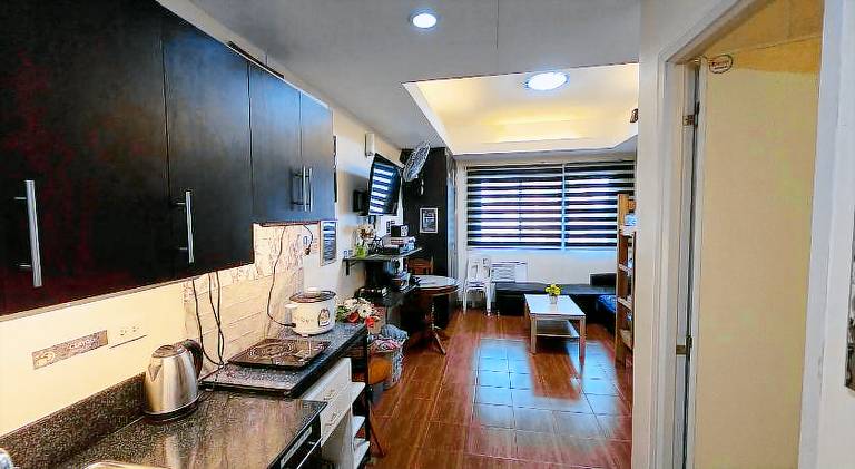 Staycation Tagaytay Albizia, nearby La Mariposa — photo 3