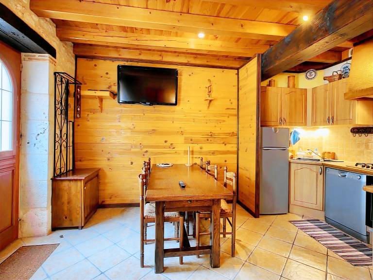 Beautiful vacation home with patio, garden & barbeque | Nature view | Pet-friendly — photo 3