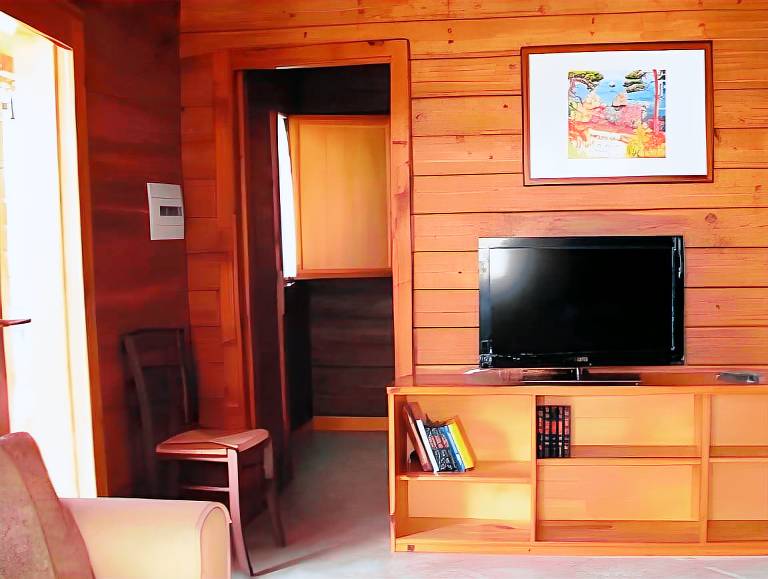 Pleasant serviced apartment with pool, barbeque & patio | Pets allowed in Terni