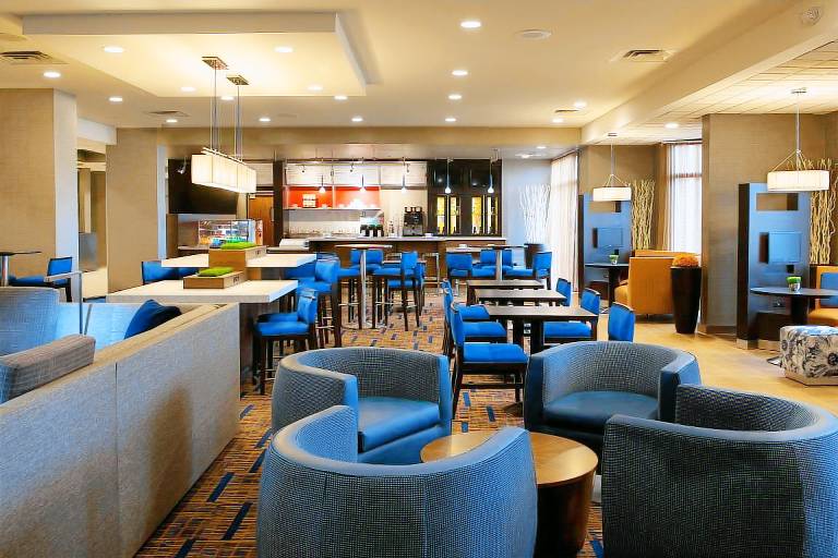 Courtyard by Marriott Bloomington — photo 2