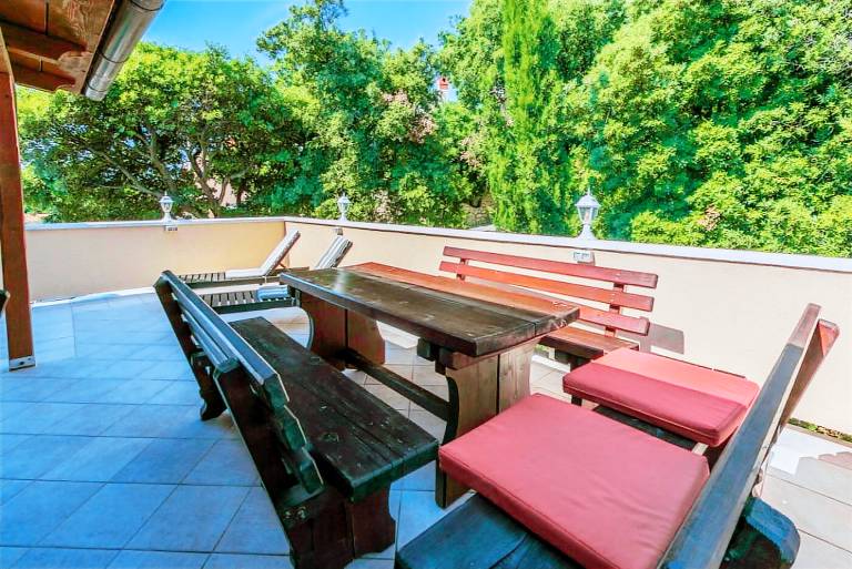 Holiday apartment with patio, barbecue & jacuzzi | Sea view | Pets allowed — photo 5