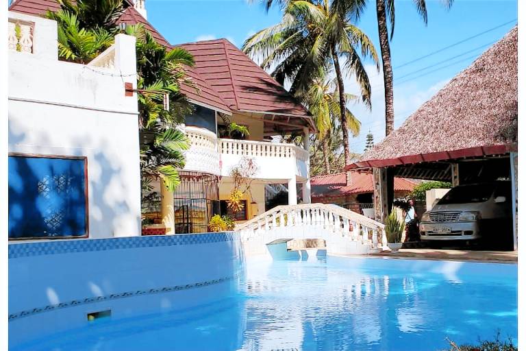Villa Galu Beach