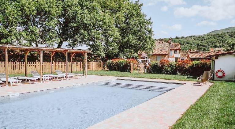 Farm with patio, barbeque & garden — photo 3