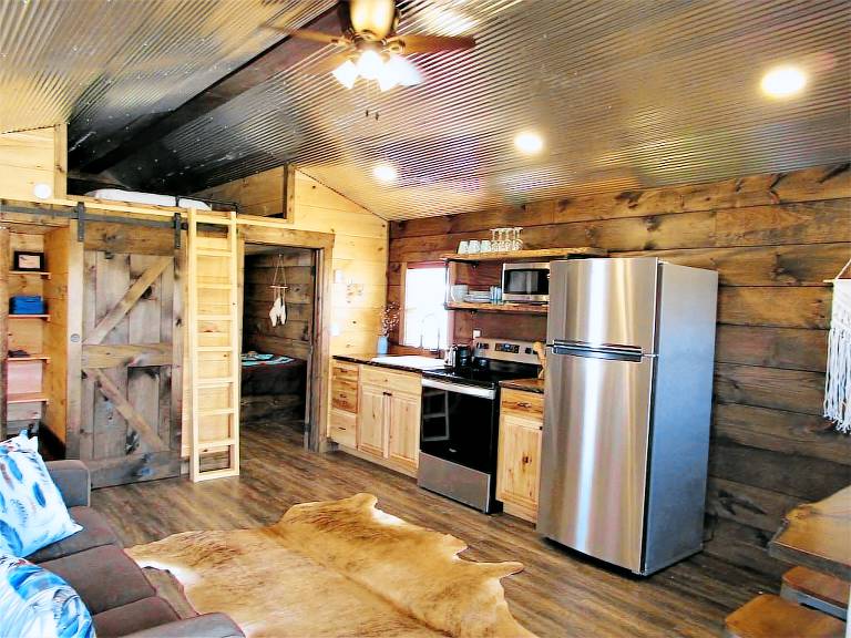 Cabin Murray
