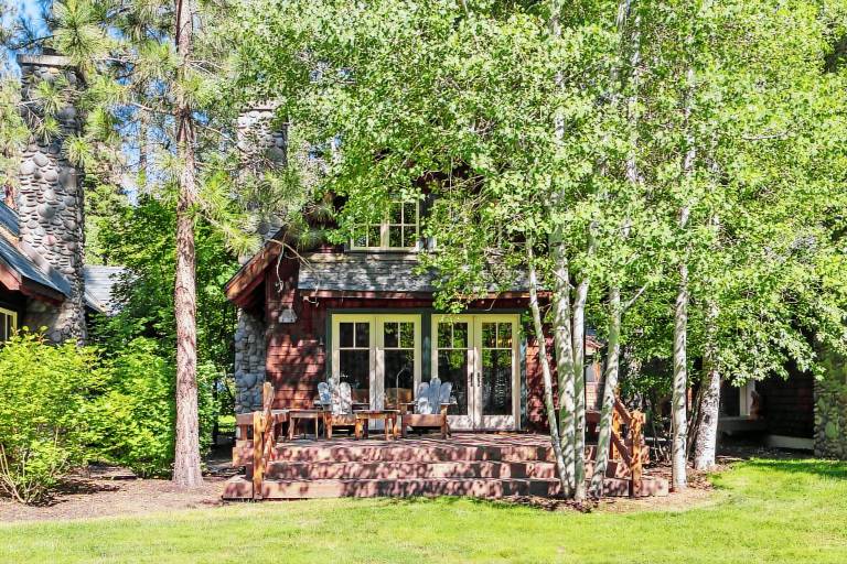 Cabin Camp Sherman