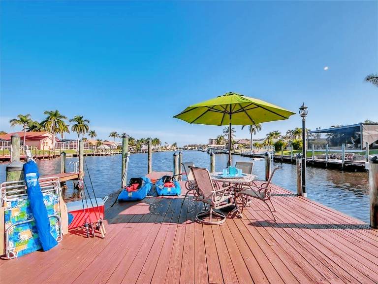 House Cypress Lake