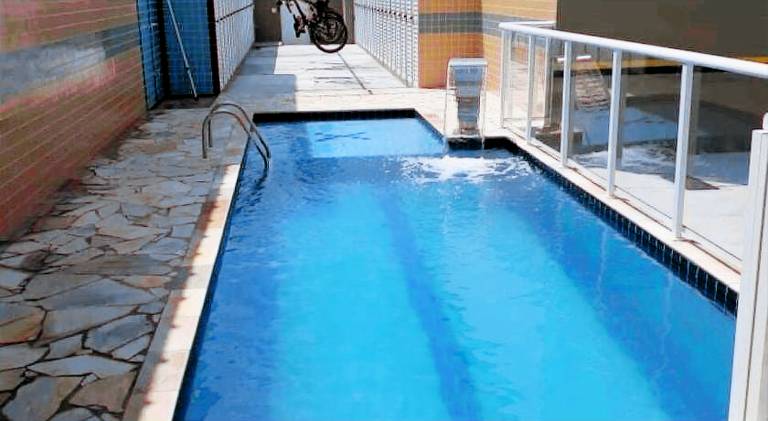 Apartment with pool — photo 5
