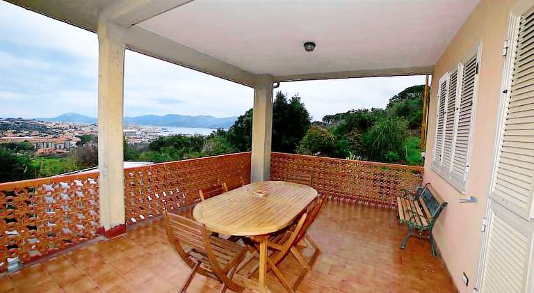 Holiday apartment with pool — photo 5