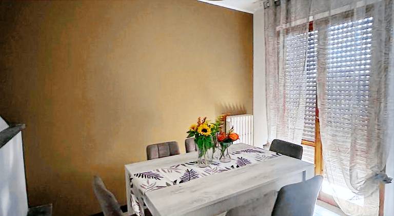 Rental apartment with 3 rooms for 5 persons in Passignano sul Trasimeno