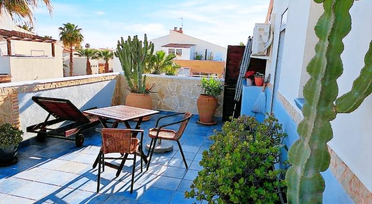 Apartment with terrace & pool in Playas