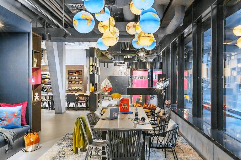 Moxy Lausanne City — photo 2