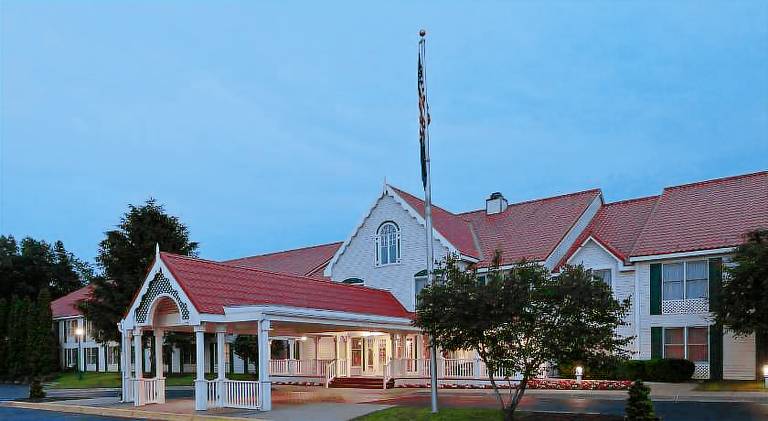 Country Inn & Suites by Radisson, Holland, MI — photo 4