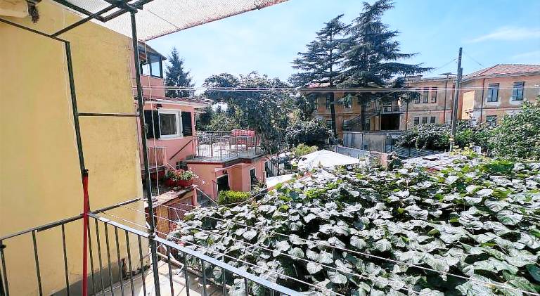 House with terrace — photo 4