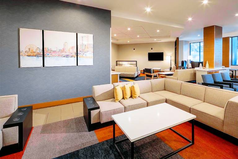 Hyatt House Seattle Downtown — photo 2