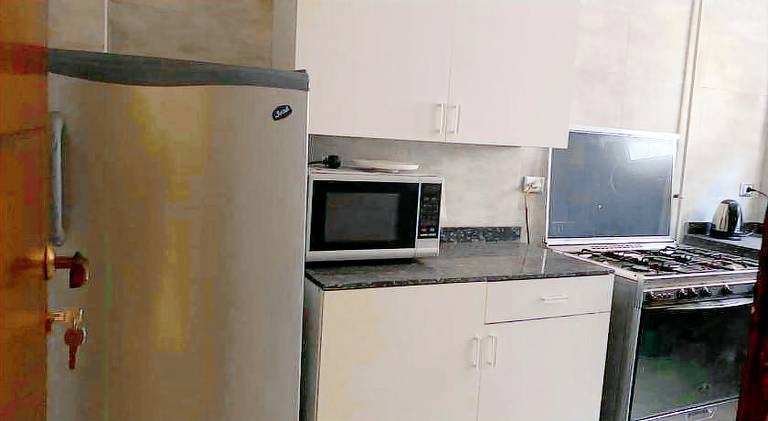 Ample rental apartment with jacuzzi | Pet-friendly — photo 4