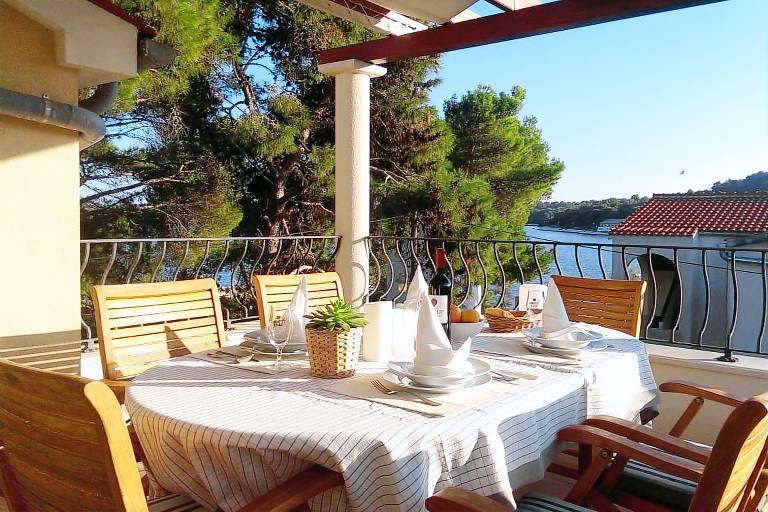 Apartament Veli Rat