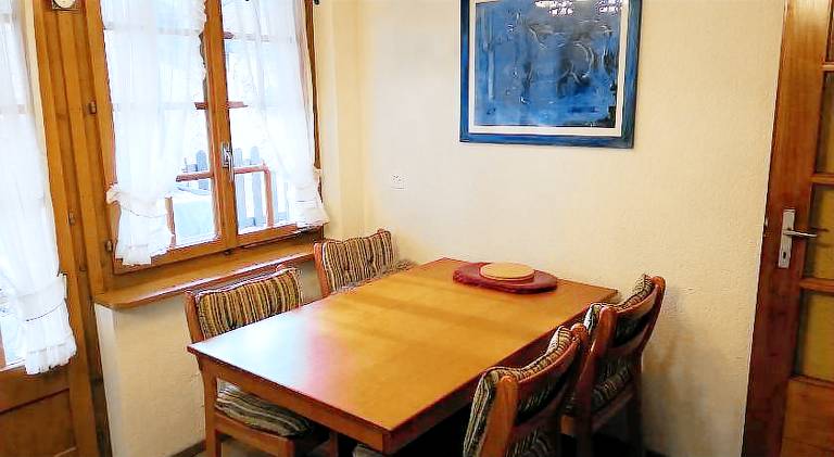 Apartment with hot tub — photo 3