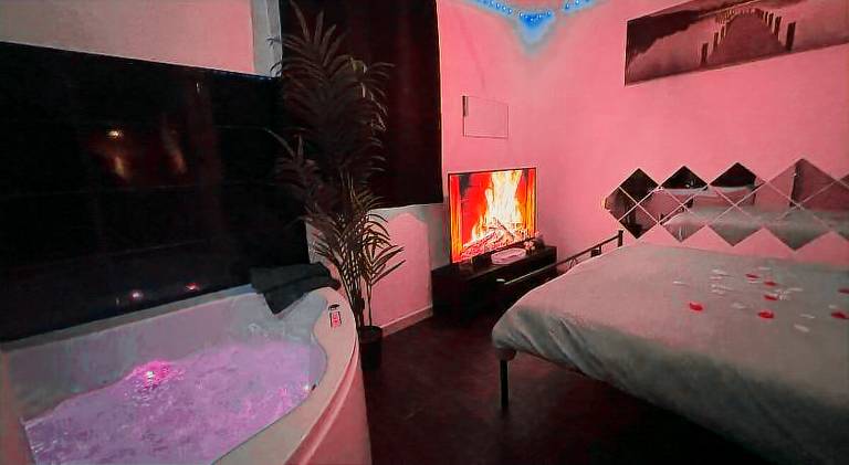Holiday apartment with hot tub in La Seyne-sur-Mer