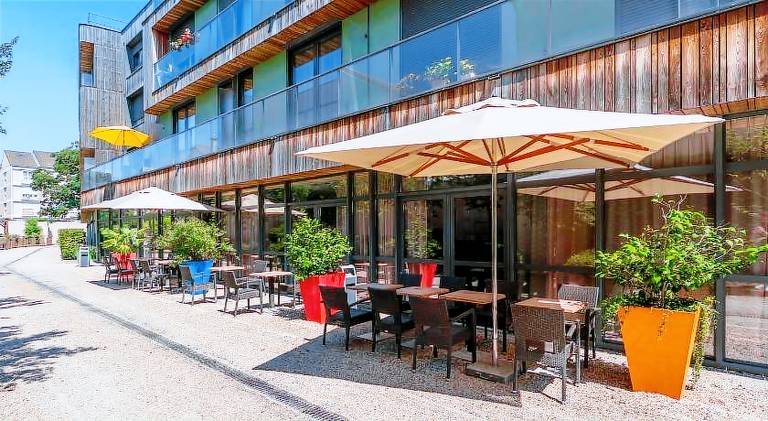 Apartment with 1 room for 2 persons in Poissy