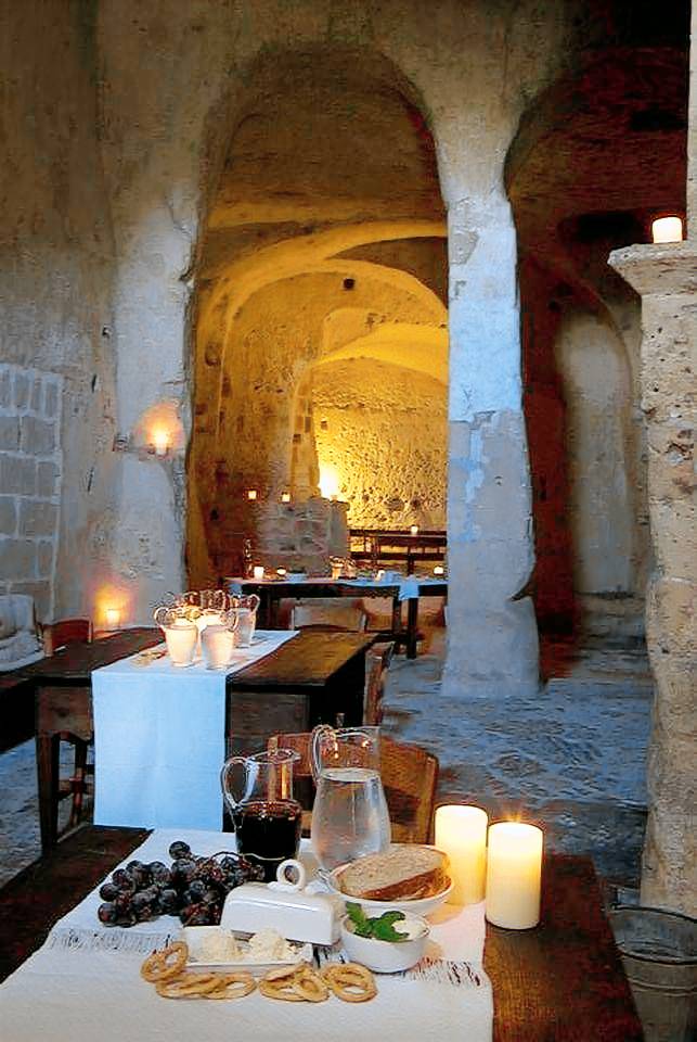Romantic Cave Rental for Couples in Ancient Matera, Southern Italy — photo 3