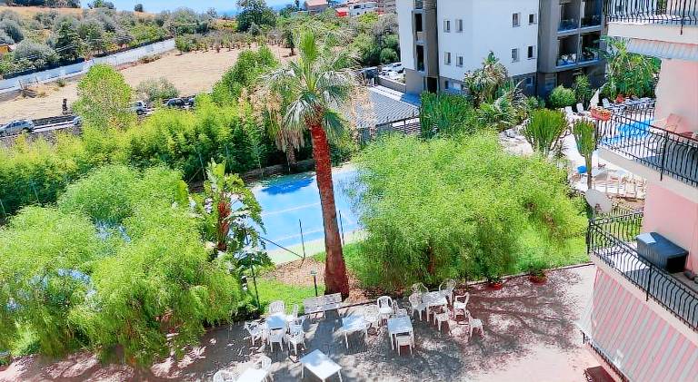 Rental apartment with pool — photo 3
