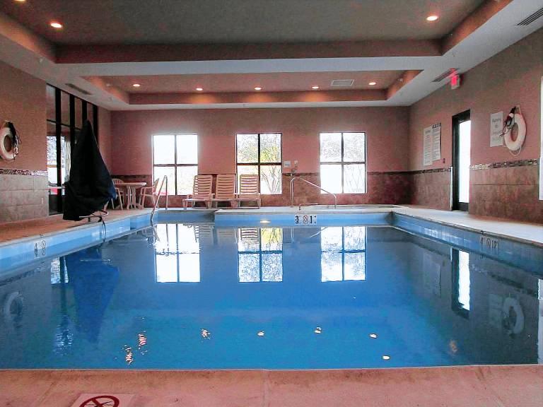 Holiday Inn Express Cloverdale (Greencastle) by IHG — photo 2