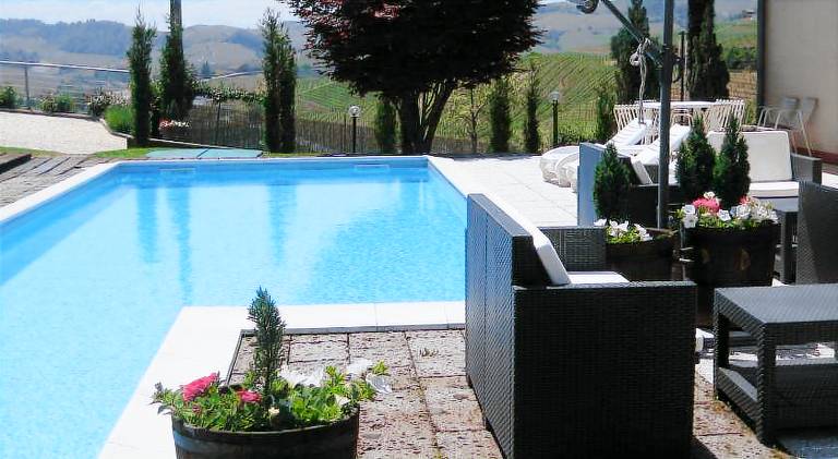 House with terrace, yard & pool | Dogs allowed — photo 2