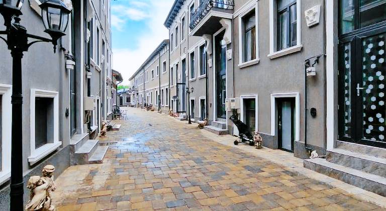 Serviced apartment with garden & patio | Close to Romanian Patriarchal Cathedral in Bucharest