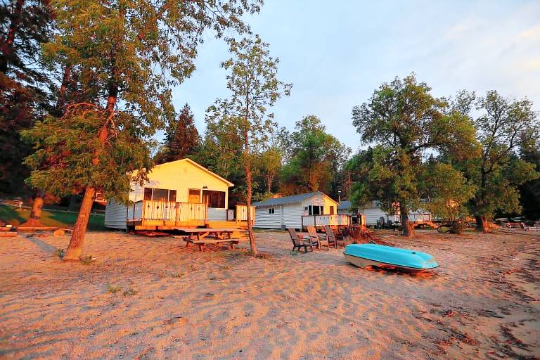 Cabin  Nestor Falls