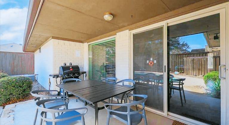 Big house with pool | Pet-friendly — photo 5