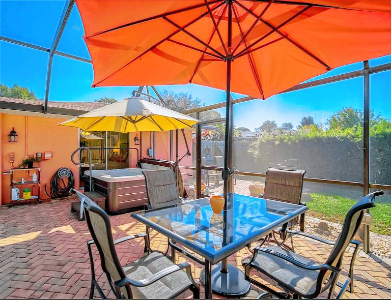 Coastal home with amazing pool just a short drive from Anna Maria Island — photo 2
