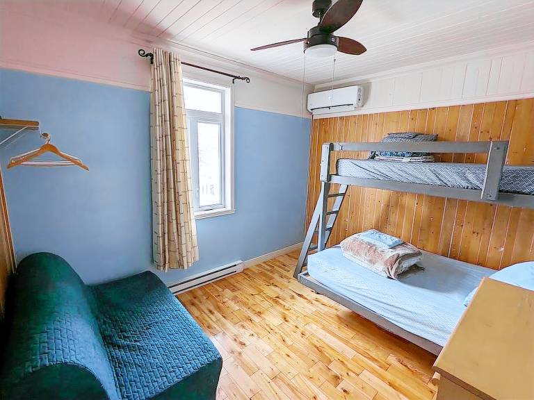 Hostel Charny