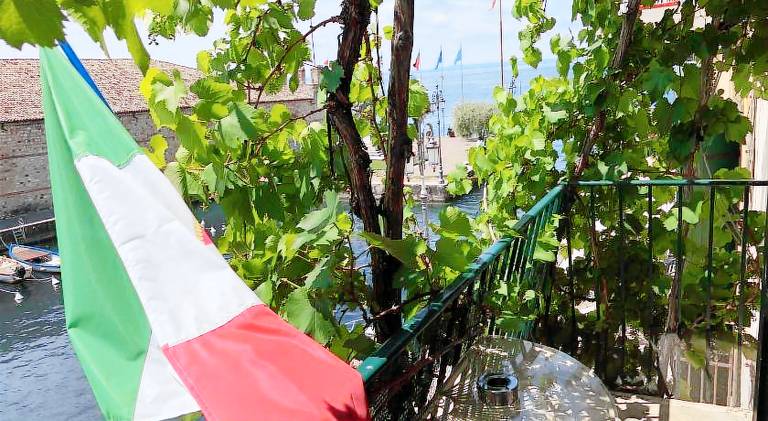 Apartment for 4 persons in Lazise