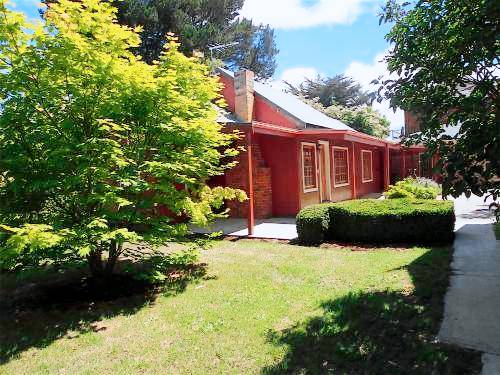 House  Deloraine