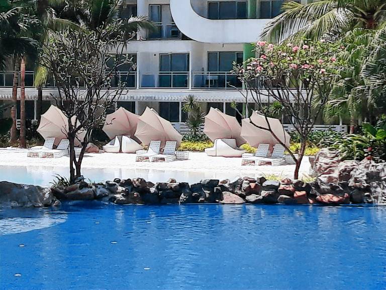 Condo  Quezon City