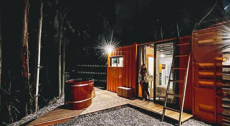 Vacation home with jacuzzi — photo 4