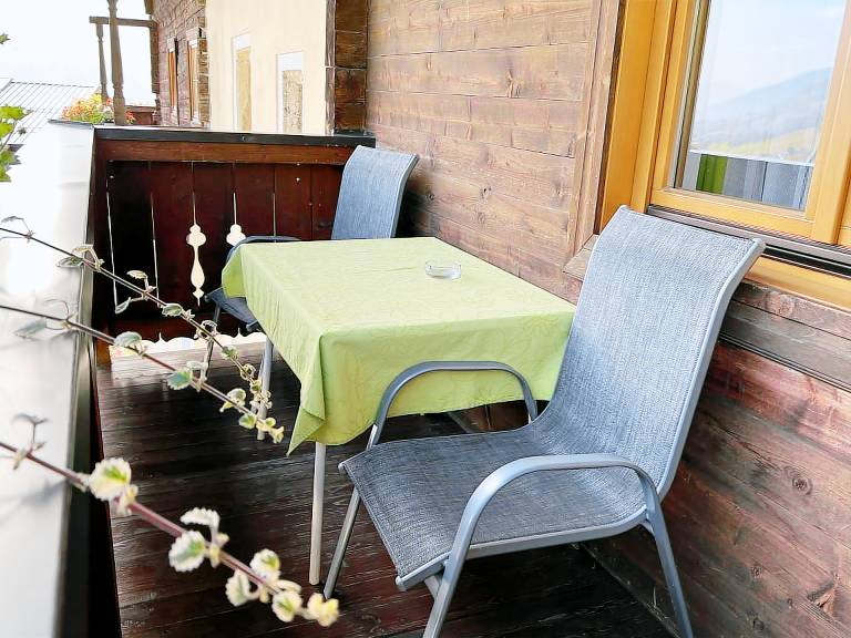 Holiday apartment with yard & barbecue — photo 2