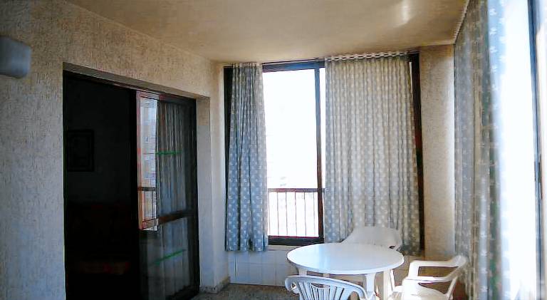 Rental apartment with pool, patio & garden — photo 2