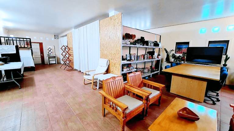 Vacation home with terrace — photo 2