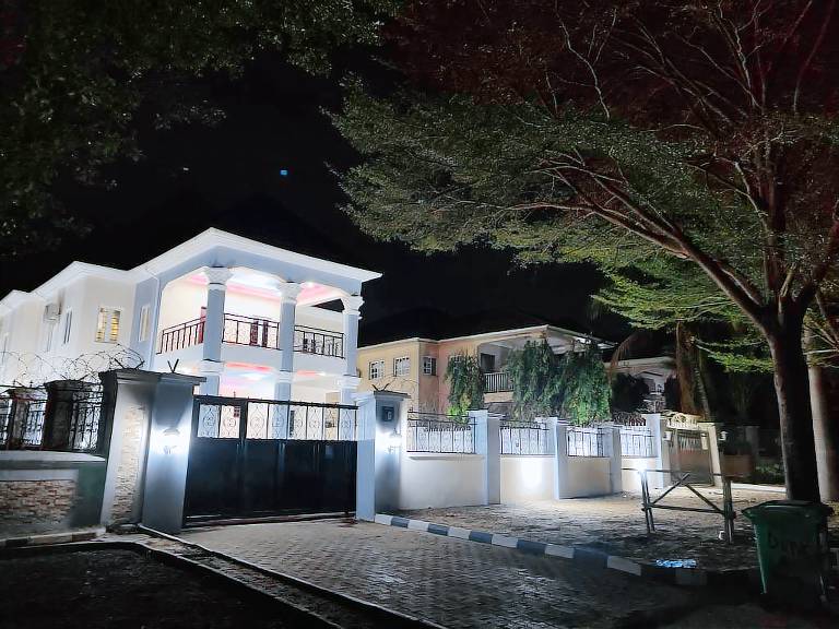 Apartamento  Abuya