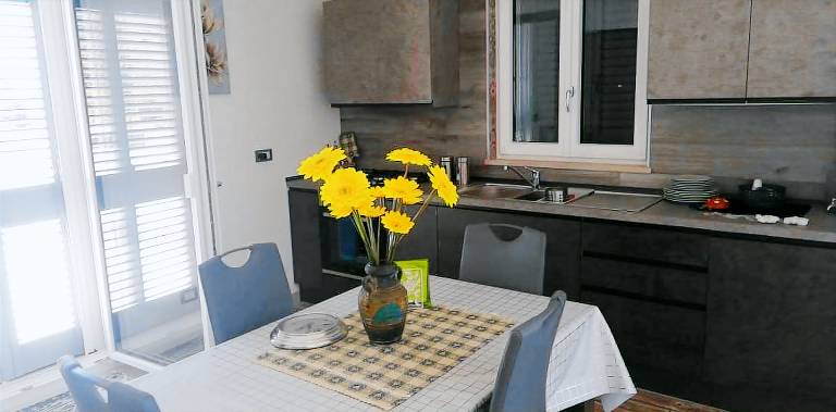 Holiday apartment with grill, yard & pool | Sea view — photo 3