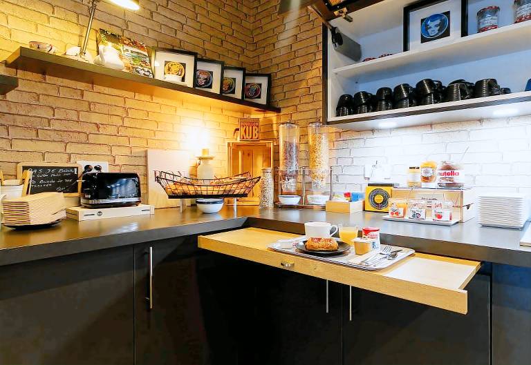 B&B HOTEL Reims Centre Erlon — photo 4