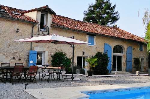 Bed and breakfast  La Rochebeaucourt-et-Argentine