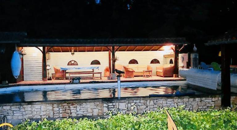 House with pool | Pet-friendly — photo 2