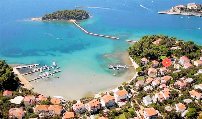 Two bedroom apartment near beach Banjol, Rab (A-22777-a) in Rab