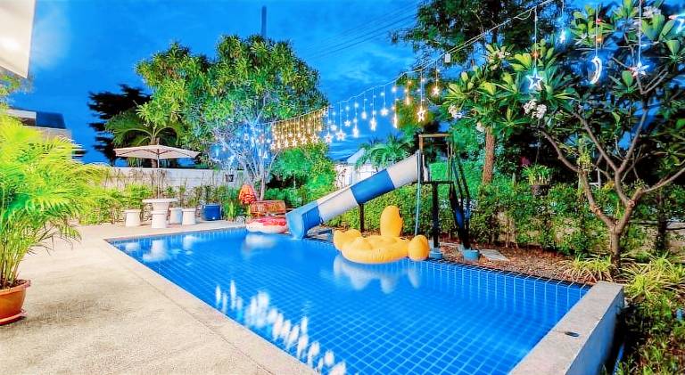 Villa with pool — photo 3