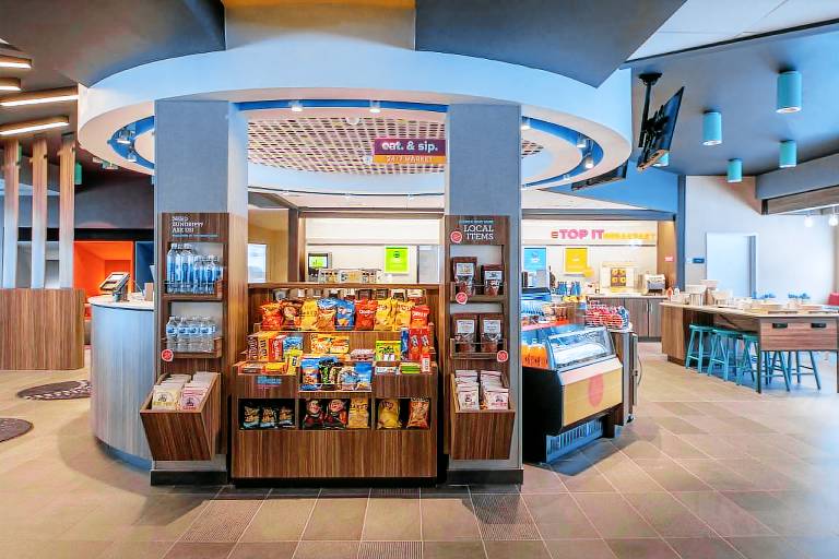 Tru by Hilton Elkhart — photo 4